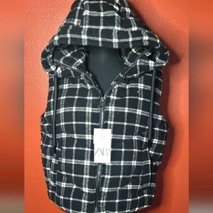 NWT ZARA Vest - Size S